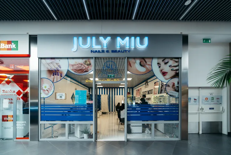 JULY MIU nehtové studio v OC FRÝDA