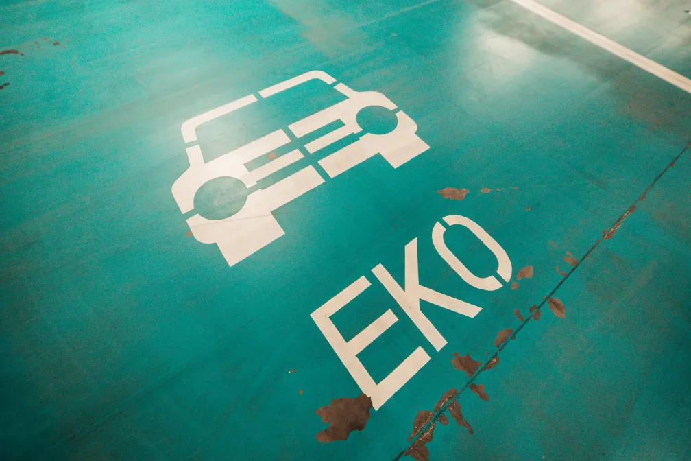 Nabíjecí stanice pro elektromobily v OC FRÝDA 2