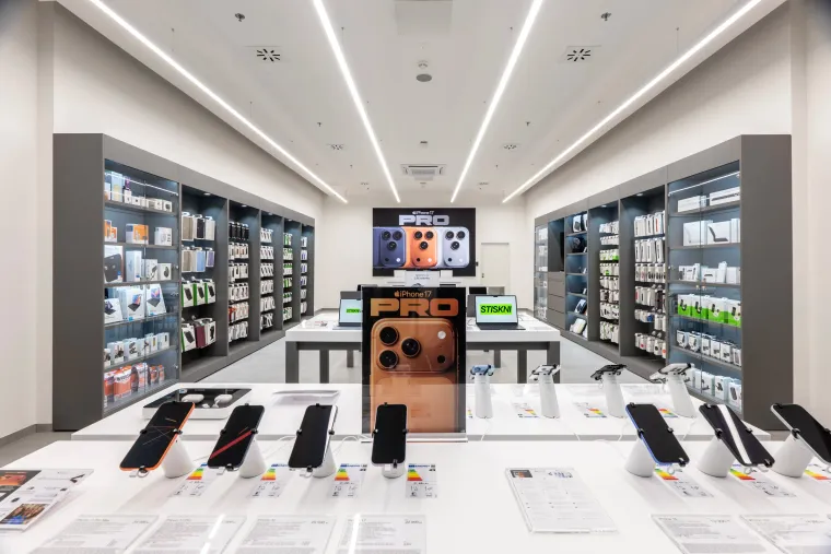 iStores v OC FRÝDA